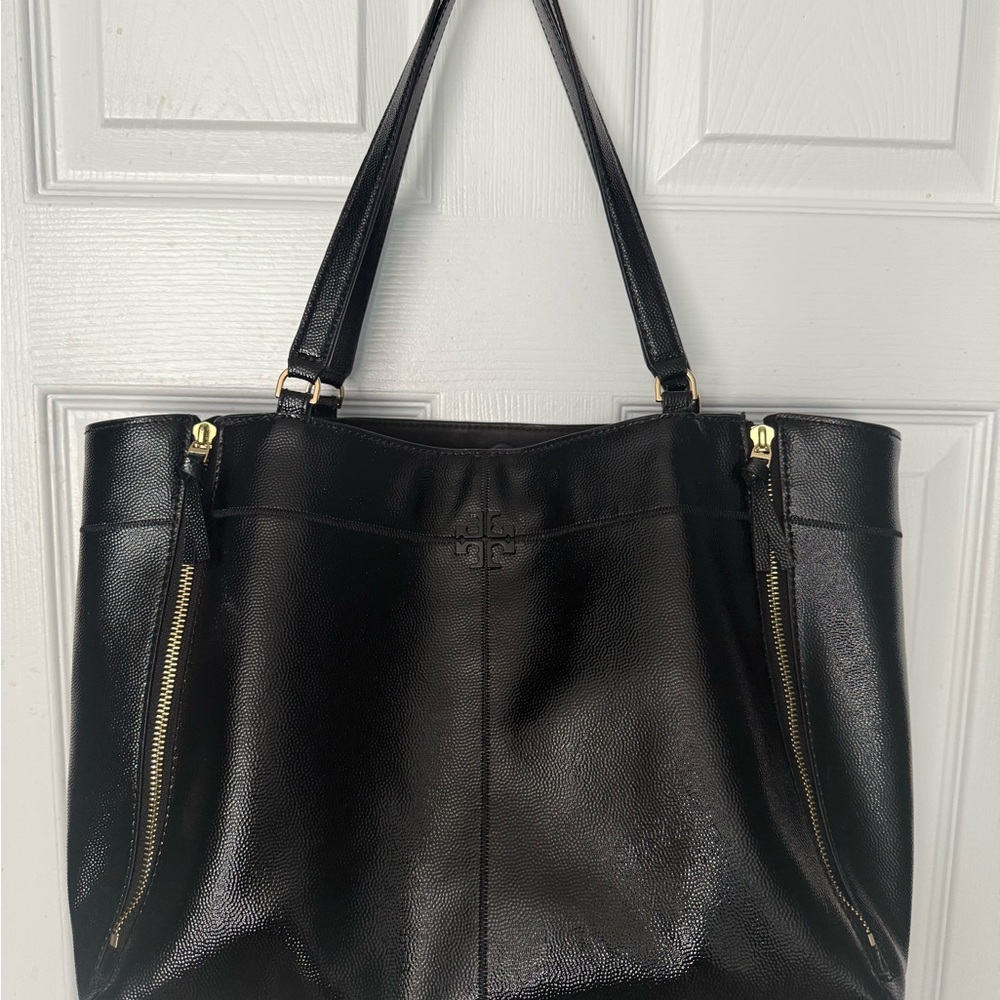 Tory Burch- Authentic